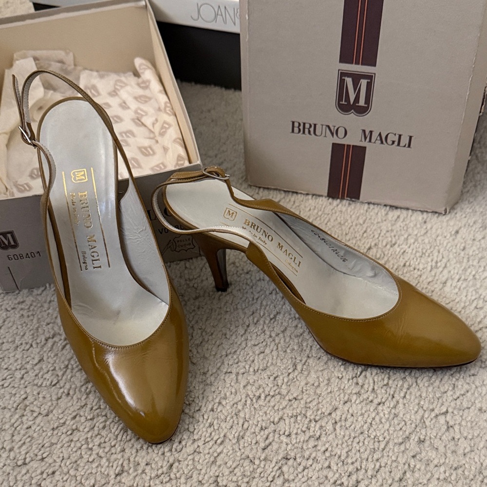 Bruno Magli Women's Brown Slingback Heels Vintage